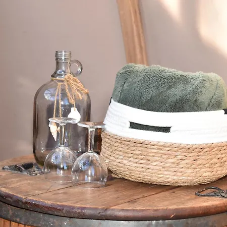 La Decouverte Trouvee Bed & Breakfast 3*