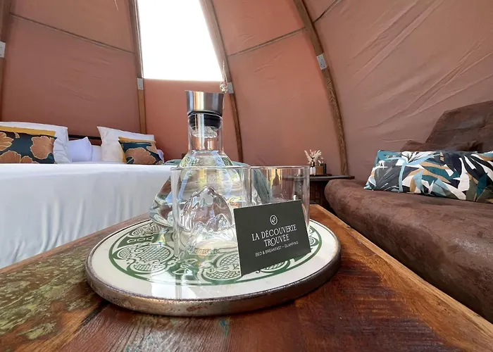 La Découverte Trouvée Couette-café 3*