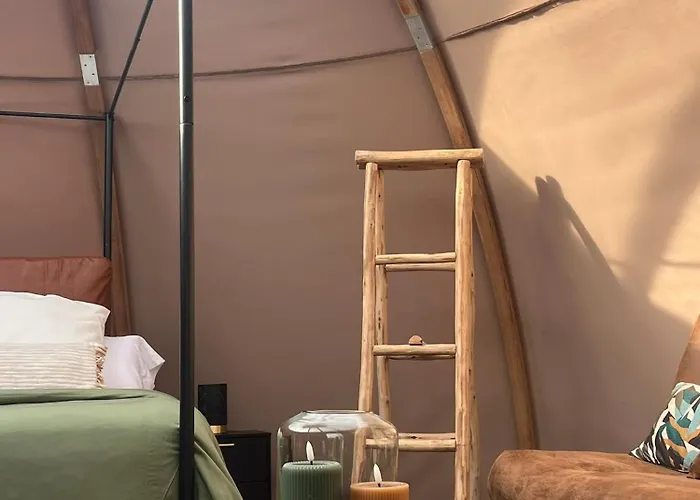 La Découverte Trouvée Couette-café 3*